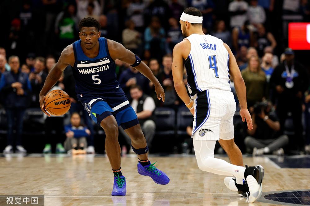 足球比赛的 足球比赛的